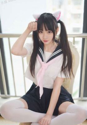 国产机顶闪光灯品牌_十万网红美女美酱